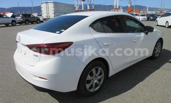 Tenga Tsaru Mazda Axela Chena Mota in Beitbridge in Matabeleland South Tenga Tsaru Mazda Axela Chena Mota in Beitbridge in Matabeleland South