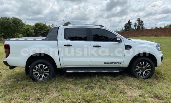 Nunua Ilio tumika Ford Ranger Nyeupe Gari ndani ya Beitbridge nchini Matabeleland Kusini Nunua Ilio tumika Ford Ranger Nyeupe Gari ndani ya Beitbridge nchini Matabeleland Kusini
