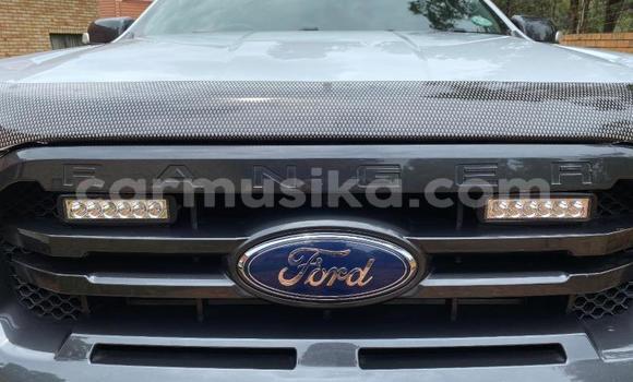 Nunua Ilio tumika Ford Ranger Nyeupe Gari ndani ya Beitbridge nchini Matabeleland Kusini Nunua Ilio tumika Ford Ranger Nyeupe Gari ndani ya Beitbridge nchini Matabeleland Kusini