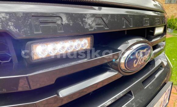 Nunua Ilio tumika Ford Ranger Nyeupe Gari ndani ya Beitbridge nchini Matabeleland Kusini Nunua Ilio tumika Ford Ranger Nyeupe Gari ndani ya Beitbridge nchini Matabeleland Kusini