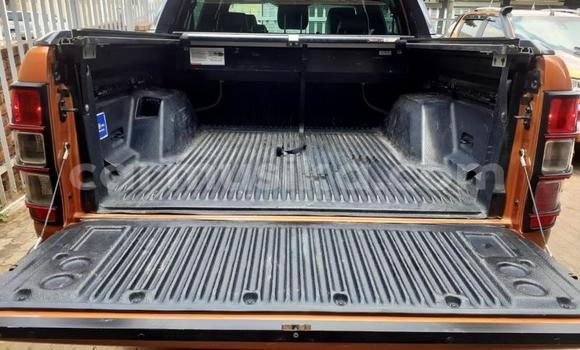 Acheter Occasion Voiture Ford Ranger Beige à Beitbridge, Matabeleland South Acheter Occasion Voiture Ford Ranger Beige à Beitbridge, Matabeleland South