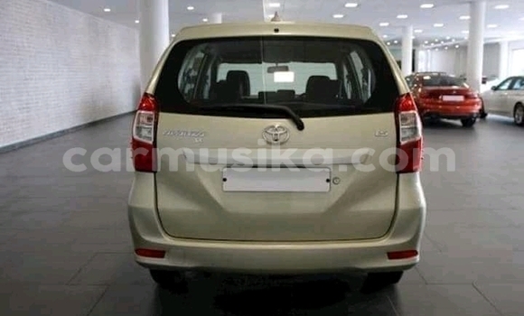 Acheter Occasion Voiture Toyota Avanza Gris à Beitbridge, Matabeleland South Acheter Occasion Voiture Toyota Avanza Gris à Beitbridge, Matabeleland South