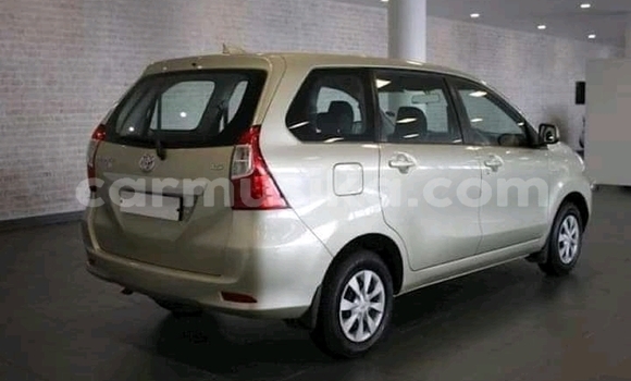 Acheter Occasion Voiture Toyota Avanza Gris à Beitbridge, Matabeleland South Acheter Occasion Voiture Toyota Avanza Gris à Beitbridge, Matabeleland South