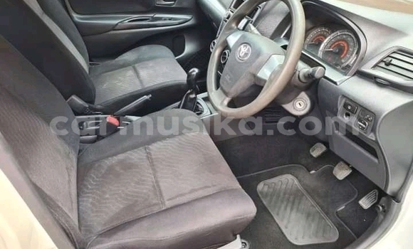 Buy Used Toyota Avanza White Car in Beitbridge in Matabeleland South Buy Used Toyota Avanza White Car in Beitbridge in Matabeleland South