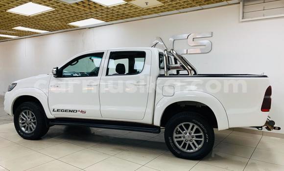 Acheter Occasion Voiture Toyota Hilux Blanc à Beitbridge, Matabeleland South Acheter Occasion Voiture Toyota Hilux Blanc à Beitbridge, Matabeleland South