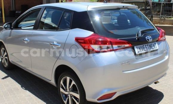 Buy Used Toyota Yaris Silver Car in Beitbridge in Matabeleland South Buy Used Toyota Yaris Silver Car in Beitbridge in Matabeleland South