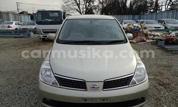 Buy Used Nissan Tiida Beige Car in Beitbridge in Matabeleland South Buy Used Nissan Tiida Beige Car in Beitbridge in Matabeleland South