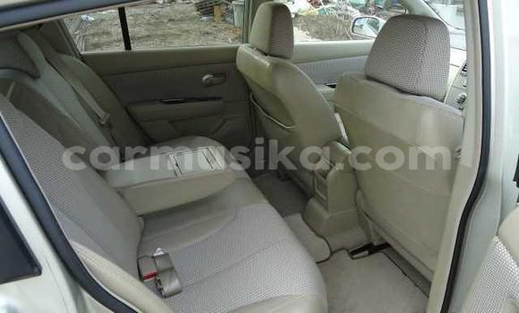 Acheter Occasion Voiture Nissan Tiida Beige à Beitbridge, Matabeleland South Acheter Occasion Voiture Nissan Tiida Beige à Beitbridge, Matabeleland South