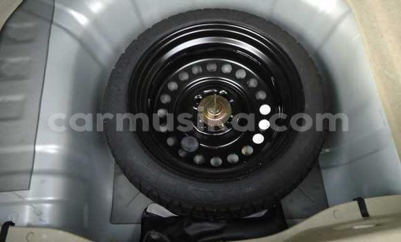 Acheter Occasion Voiture Nissan Tiida Beige à Beitbridge, Matabeleland South Acheter Occasion Voiture Nissan Tiida Beige à Beitbridge, Matabeleland South