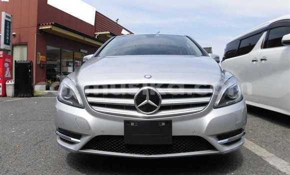 Nunua Ilio tumika Mercedes‒Benz B-klasse Fedha Gari ndani ya Beitbridge nchini Matabeleland Kusini Nunua Ilio tumika Mercedes‒Benz B-klasse Fedha Gari ndani ya Beitbridge nchini Matabeleland Kusini