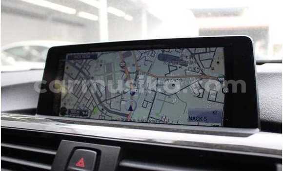 Nunua Ilio tumika BMW 3–Series Nyeupe Gari ndani ya Beitbridge nchini Matabeleland Kusini Nunua Ilio tumika BMW 3–Series Nyeupe Gari ndani ya Beitbridge nchini Matabeleland Kusini