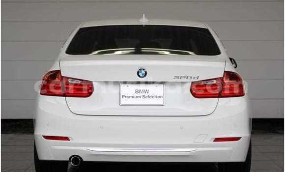 Nunua Ilio tumika BMW 3–Series Nyeupe Gari ndani ya Beitbridge nchini Matabeleland Kusini Nunua Ilio tumika BMW 3–Series Nyeupe Gari ndani ya Beitbridge nchini Matabeleland Kusini