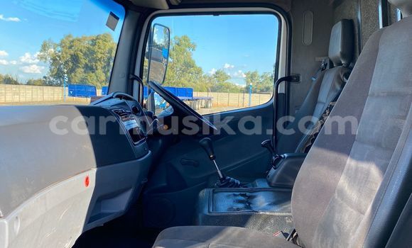 Tenga Tsaru Mercedes‒Benz Atego Chena Rori in Willowvale in Harare Tenga Tsaru Mercedes‒Benz Atego Chena Rori in Willowvale in Harare