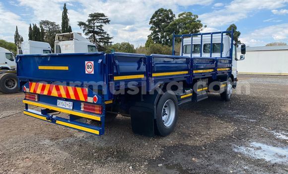Tenga Tsaru Mercedes‒Benz Atego Chena Rori in Willowvale in Harare Tenga Tsaru Mercedes‒Benz Atego Chena Rori in Willowvale in Harare