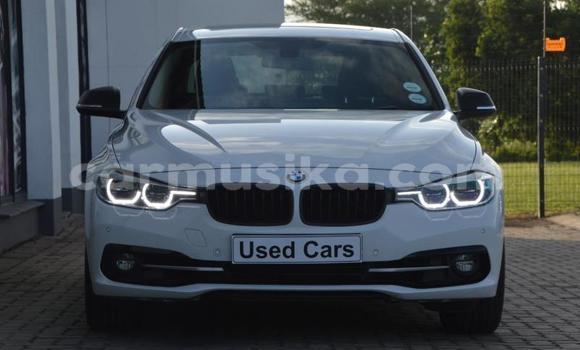 Acheter Occasion Voiture BMW 4-Series Blanc à Beitbridge, Matabeleland South Acheter Occasion Voiture BMW 4-Series Blanc à Beitbridge, Matabeleland South