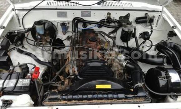 Nunua Ilio tumika Toyota Hilux Nyingine Gari ndani ya Beitbridge nchini Matabeleland Kusini Nunua Ilio tumika Toyota Hilux Nyingine Gari ndani ya Beitbridge nchini Matabeleland Kusini