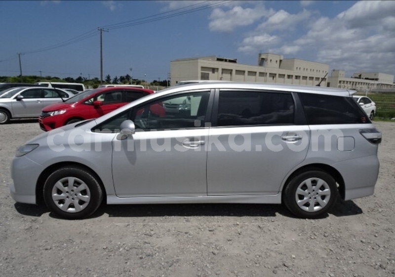 Big with watermark toyota wish matabeleland south beitbridge 21794