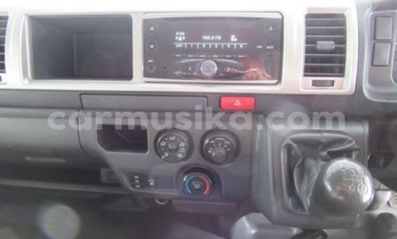 Acheter Occasion Voiture Toyota TownAce Blanc à Beitbridge, Matabeleland South Acheter Occasion Voiture Toyota TownAce Blanc à Beitbridge, Matabeleland South