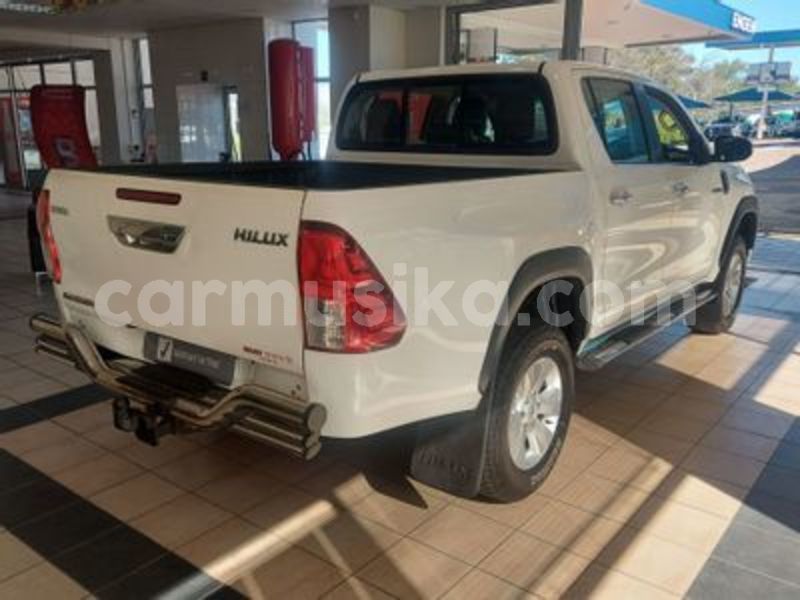 Big with watermark toyota hilux matabeleland south beitbridge 21802