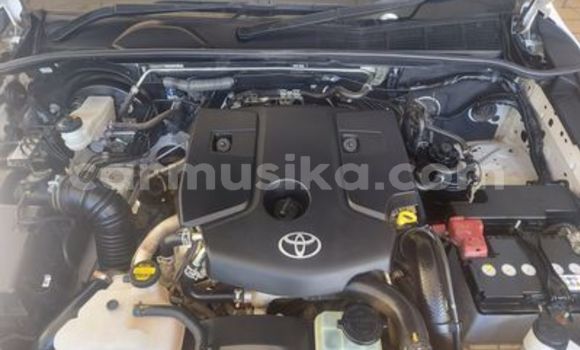 Tenga Tsaru Toyota Hilux Chena Mota in Beitbridge in Matabeleland South Tenga Tsaru Toyota Hilux Chena Mota in Beitbridge in Matabeleland South