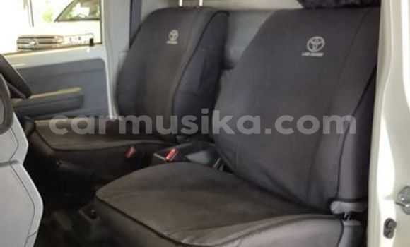 Acheter Occasion Voiture Toyota Hilux Autre à Beitbridge, Matabeleland South Acheter Occasion Voiture Toyota Hilux Autre à Beitbridge, Matabeleland South