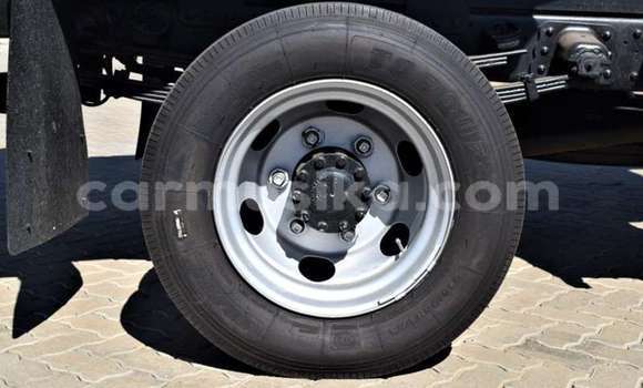 Buy Used Hino 300 Series White Truck in Beitbridge in Matabeleland South Buy Used Hino 300 Series White Truck in Beitbridge in Matabeleland South