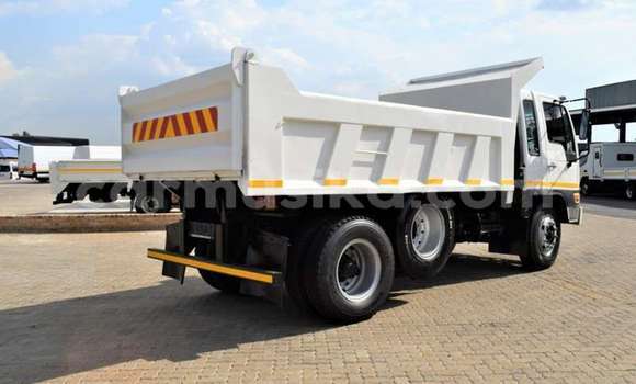 Buy Used Hino 300 Series Other Truck in Beitbridge in Matabeleland South Buy Used Hino 300 Series Other Truck in Beitbridge in Matabeleland South