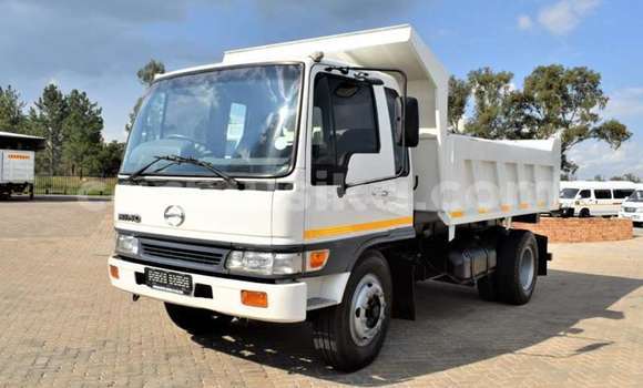 Buy Used Hino 300 Series Other Truck in Beitbridge in Matabeleland South Buy Used Hino 300 Series Other Truck in Beitbridge in Matabeleland South