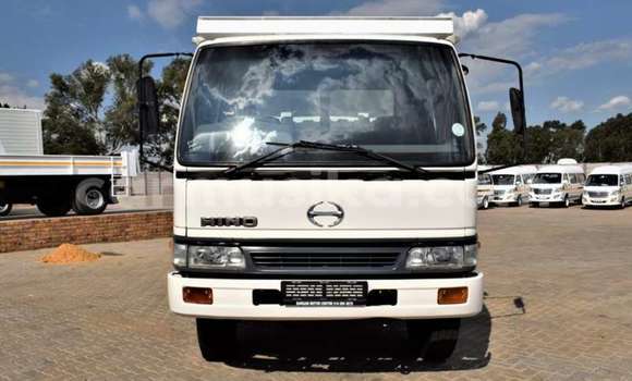Buy Used Hino 300 Series Other Truck in Beitbridge in Matabeleland South Buy Used Hino 300 Series Other Truck in Beitbridge in Matabeleland South