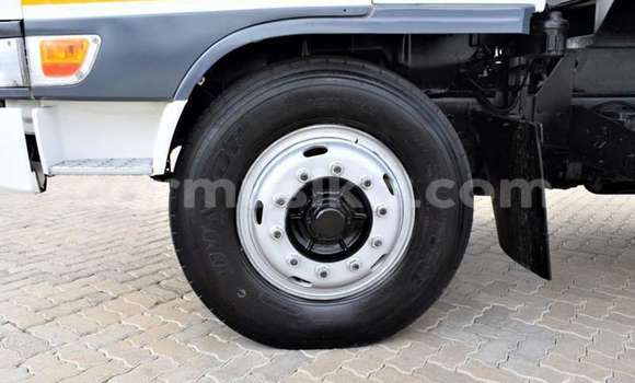 Buy Used Hino 300 Series Other Truck in Beitbridge in Matabeleland South Buy Used Hino 300 Series Other Truck in Beitbridge in Matabeleland South