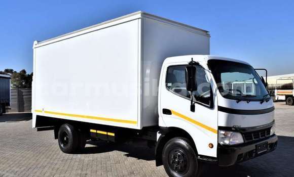 Buy Used Mitsubishi Canter White Truck in Beitbridge in Matabeleland South Buy Used Mitsubishi Canter White Truck in Beitbridge in Matabeleland South