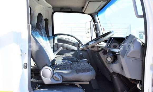 Buy Used Isuzu FTR 850 White Truck in Beitbridge in Matabeleland South Buy Used Isuzu FTR 850 White Truck in Beitbridge in Matabeleland South