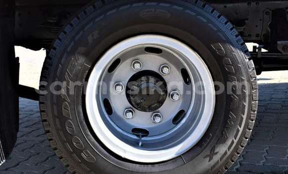 Buy Used Isuzu FTR 850 White Truck in Beitbridge in Matabeleland South Buy Used Isuzu FTR 850 White Truck in Beitbridge in Matabeleland South