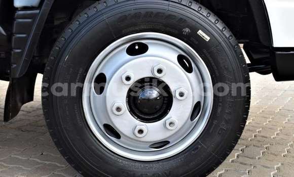 Buy Used Mitsubishi Fuso White Truck in Beitbridge in Matabeleland South Buy Used Mitsubishi Fuso White Truck in Beitbridge in Matabeleland South