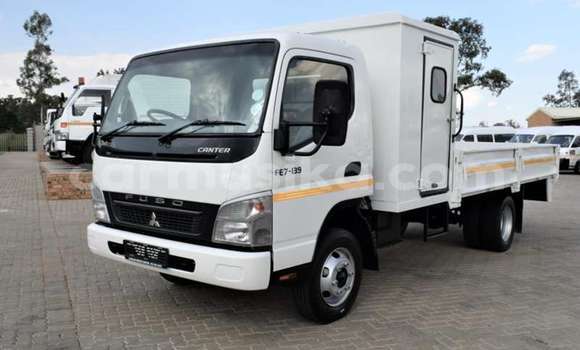 Buy Used Mitsubishi Fuso White Truck in Beitbridge in Matabeleland South Buy Used Mitsubishi Fuso White Truck in Beitbridge in Matabeleland South