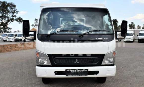 Buy Used Mitsubishi Fuso White Truck in Beitbridge in Matabeleland South Buy Used Mitsubishi Fuso White Truck in Beitbridge in Matabeleland South