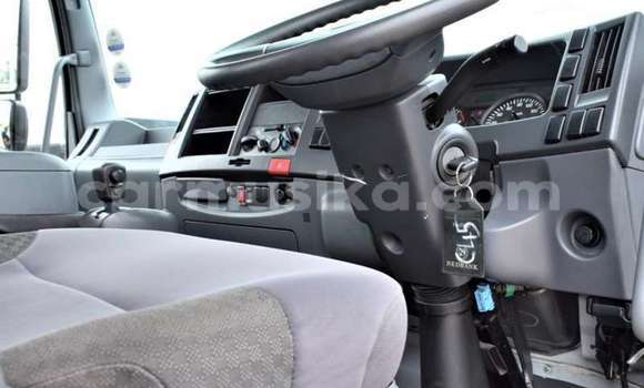 Acheter Occasion Utilitaire Isuzu FTR 850 Blanc à Beitbridge, Matabeleland South Acheter Occasion Utilitaire Isuzu FTR 850 Blanc à Beitbridge, Matabeleland South