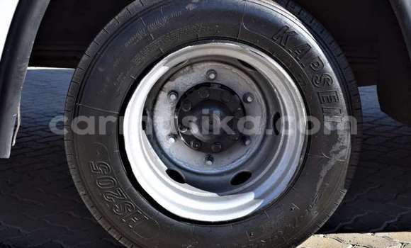 Nunua Ilio tumika Mercedes‒Benz Atego Nyeupe Lori ndani ya Beitbridge nchini Matabeleland Kusini Nunua Ilio tumika Mercedes‒Benz Atego Nyeupe Lori ndani ya Beitbridge nchini Matabeleland Kusini