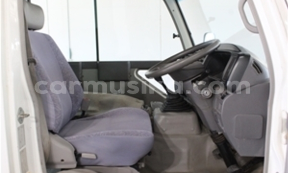 Acheter Occasion Utilitaire Nissan Evalia Autre à Beitbridge, Matabeleland South Acheter Occasion Utilitaire Nissan Evalia Autre à Beitbridge, Matabeleland South