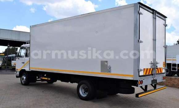 Buy Used Nissan UD White Truck in Beitbridge in Matabeleland South Buy Used Nissan UD White Truck in Beitbridge in Matabeleland South