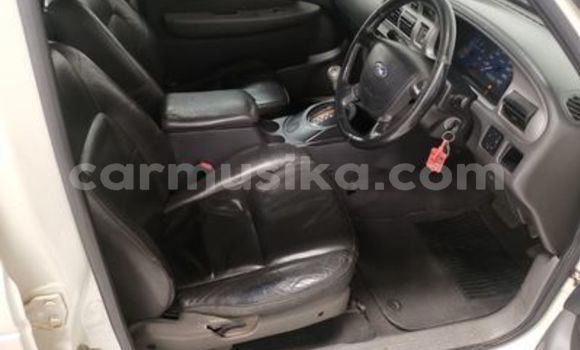 Nunua Ilio tumika Mazda B–series Nyeupe Gari ndani ya Beitbridge nchini Matabeleland Kusini Nunua Ilio tumika Mazda B–series Nyeupe Gari ndani ya Beitbridge nchini Matabeleland Kusini