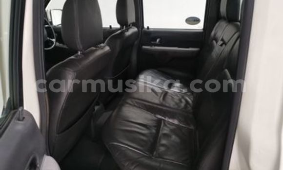 Nunua Ilio tumika Mazda B–series Nyeupe Gari ndani ya Beitbridge nchini Matabeleland Kusini Nunua Ilio tumika Mazda B–series Nyeupe Gari ndani ya Beitbridge nchini Matabeleland Kusini