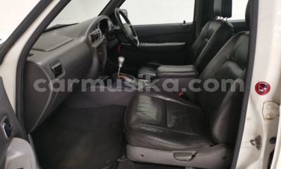 Nunua Ilio tumika Mazda B–series Nyeupe Gari ndani ya Beitbridge nchini Matabeleland Kusini Nunua Ilio tumika Mazda B–series Nyeupe Gari ndani ya Beitbridge nchini Matabeleland Kusini