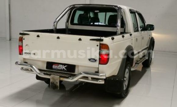 Nunua Ilio tumika Mazda B–series Nyeupe Gari ndani ya Beitbridge nchini Matabeleland Kusini Nunua Ilio tumika Mazda B–series Nyeupe Gari ndani ya Beitbridge nchini Matabeleland Kusini