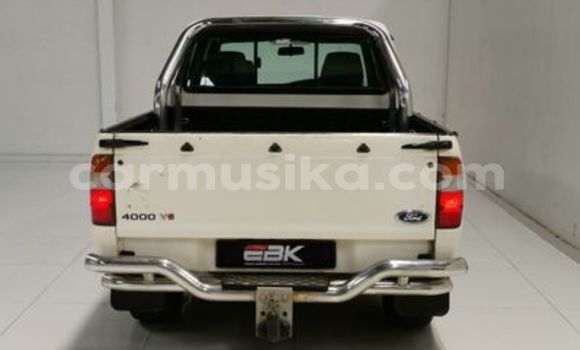 Nunua Ilio tumika Mazda B–series Nyeupe Gari ndani ya Beitbridge nchini Matabeleland Kusini Nunua Ilio tumika Mazda B–series Nyeupe Gari ndani ya Beitbridge nchini Matabeleland Kusini