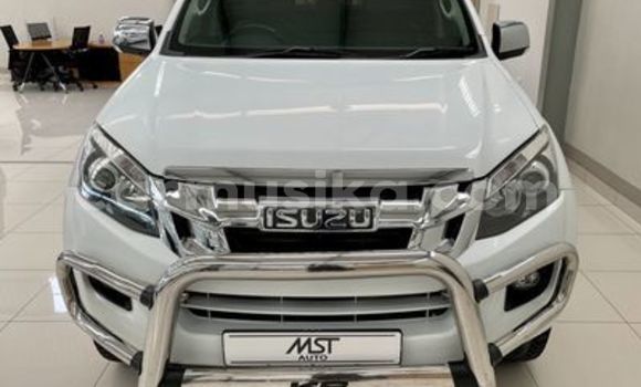 Buy Used Isuzu D–MAX White Car in Beitbridge in Matabeleland South Buy Used Isuzu D–MAX White Car in Beitbridge in Matabeleland South