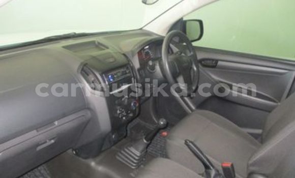 Buy Used Isuzu KB White Car in Beitbridge in Matabeleland South Buy Used Isuzu KB White Car in Beitbridge in Matabeleland South