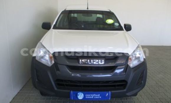 Buy Used Isuzu KB White Car in Beitbridge in Matabeleland South Buy Used Isuzu KB White Car in Beitbridge in Matabeleland South