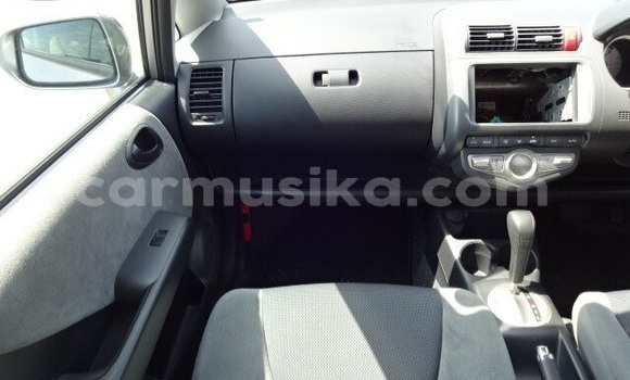 Acheter Occasion Voiture Honda Fit Gris à Beitbridge, Matabeleland South Acheter Occasion Voiture Honda Fit Gris à Beitbridge, Matabeleland South