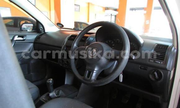 Acheter Occasion Voiture Volkswagen Polo Blanc à Beitbridge, Matabeleland South Acheter Occasion Voiture Volkswagen Polo Blanc à Beitbridge, Matabeleland South